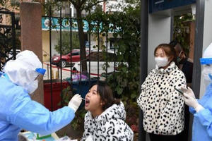 Trung Quốc: Đóng cửa du lịch, áp đặt phong tỏa vì Covid-19