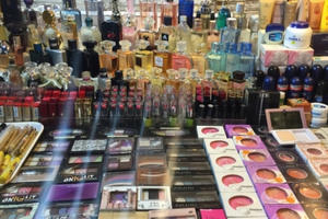 Mĩ phẩm: Đừng ham của rẻ!