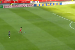 Xem lại tình huống bứt tốc, sút tung lưới đội tuyển nữ Đức của Thanh Nhã