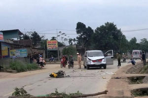 Hai người thương vong sau cú va chạm kinh hoàng giữa ô tô và xe máy