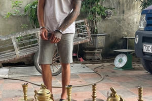 Bắt đối tượng chuyên đột nhập vào nhà dân trộm lư hương