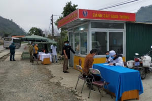 Căng mình chặn dịch ở Sơn La