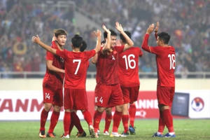 U23 Việt Nam - U23 Thái Lan 4-0: “Voi chiến” gục ngã trên sân Mỹ Đình