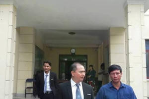 TP HCM: Công an quận 12 đình chỉ vụ án làm móp cửa xe