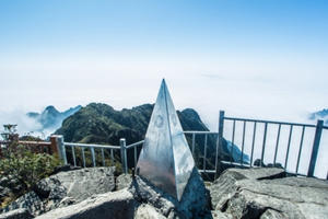 Gặp người đã “khai sinh” chóp tháp inox trên đỉnh Fansipan