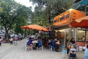 Đề xuất thí điểm thu phí vỉa hè ở quận Hoàn Kiếm