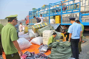 Buôn lậu, gian lận thương mại và vận chuyển trái phép hàng hóa vẫn diễn biến phức tạp