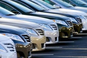 “Than” không đủ xe công, Bộ Xây dựng xin chuyển Lexus cũ từ doanh nghiệp về dùng