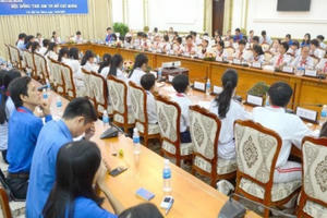 Lắng nghe trẻ em phản biện người lớn Lắng nghe trẻ em phản biện người lớn