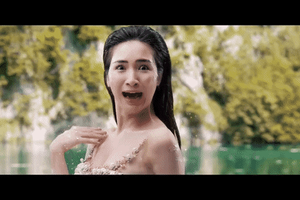 Hòa Minzy liên tục bị chỉ trích, 4 năm vào showbiz vẫn chưa chịu lớn?