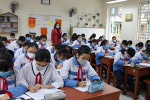 Phòng virus corona, nhiều trường chuyển qua dạy trực tuyến, từ xa