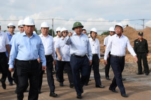 Thủ tướng yêu cầu xử lý dứt điểm vấn đề giải ngân vốn, giải phóng mặt bằng sân bay Long Thành