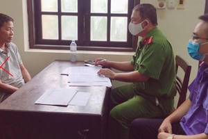 Đâm chết hàng xóm chỉ vì... điếu thuốc lào