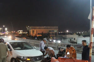 Bị ô tô tông tử vong vì chạy ngược chiều trên cầu Thủ Thiêm