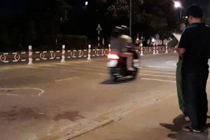 Hơn 40 thanh niên chém nhau loạn xạ trên phố