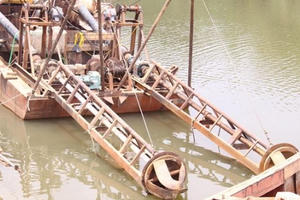 Núp bóng tận thu cát để khai thác vàng?