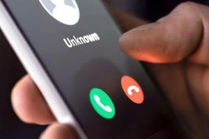 Công an Hà Nội cảnh báo người dân về chiêu lừa đảo bằng cuộc gọi từ số máy lạ