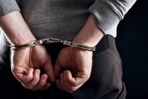 Tuyên 2,5 năm tù đối với người đàn ông chống đối tại chốt kiểm dịch