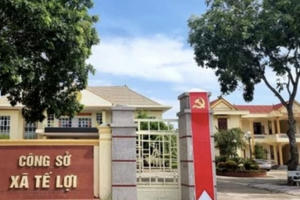 Thanh Hoá: Cách hết chức vụ trong Đảng với 4 cán bộ xã đánh bạc giữa mùa dịch