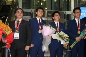 Gặp gỡ nam sinh đoạt “cú đúp” Huy chương Vàng tại Olympic Hóa học quốc tế