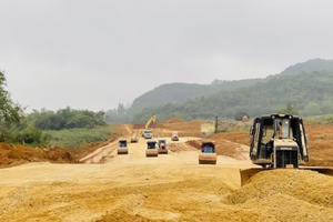 Đồng Nai đẩy nhanh các dự án đầu tư công năm 2023 Đồng Nai đẩy nhanh các dự án đầu tư công năm 2023