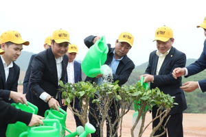 Phát động trồng cây phủ xanh 16 ha  dự án sân golf tại tỉnh Phú Thọ