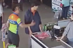 Chiếc roi trừng phạt không… vô hình!