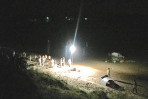 Bé gái 7 tuổi bị nước cuốn trôi trên sông Hiếu