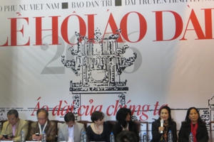 Dàn nhan sắc điện ảnh một thời hội ngộ trong Lễ hội Áo dài 2016