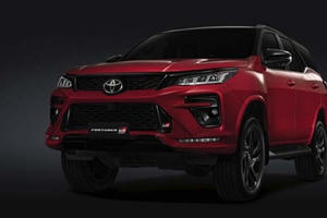 Soi những điểm mới trên Toyota Fortuner GR Sport 2021 vừa ra mắt