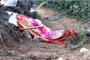 Nghi can sát hại 3 người ở Điện Biên đã tự tử bằng lá ngón