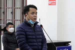 Phó phòng một Công ty lĩnh án tù vì chống người thi hành công vụ