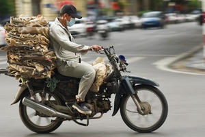 Đổi xe máy cũ nát lấy xe mới, chủ xe được hỗ trợ bao nhiêu tiền?