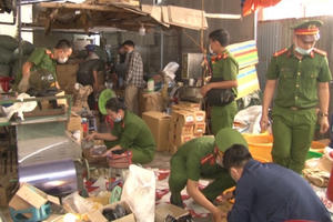 Huế: Triệt phá 3 cơ sở chuyên sản xuất phụ tùng xe máy giả các thương hiệu lớn