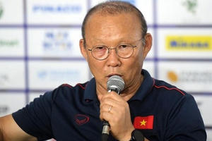 Người hâm mộ phát cuồng với lời chúc mừng năm mới bằng tiếng Việt của HLV Park Hang Seo