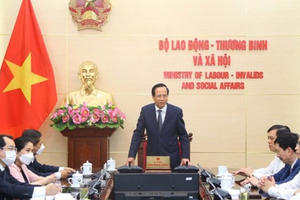 Bộ trưởng Bộ Lao động - Thương binh và Xã hội bổ nhiệm hàng loạt cán bộ, công chức cấp vụ