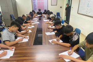 Xuyên đêm truy bắt 15 đối tượng gây náo loạn đường phố Thủ đô Xuyên đêm truy bắt 15 đối tượng gây náo loạn đường phố Thủ đô