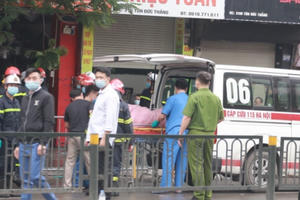Hà Nội: 4 người tử vong trong vụ cháy lớn ở cửa hàng đồ sơ sinh trên phố Tôn Đức Thắng
