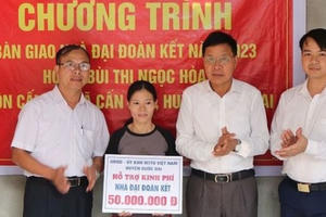 Hà Nội: Tích cực hỗ trợ xây dựng, sửa chữa nhà ở cho hộ nghèo, hộ cận nghèo Hà Nội: Tích cực hỗ trợ xây dựng, sửa chữa nhà ở cho hộ nghèo, hộ cận nghèo
