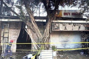 Cháy tiệm điện nước lúc rạng sáng ở Đắk Lắk, 4 người trong một gia đình tử vong