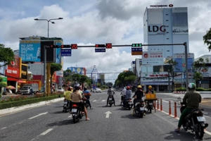 Hình ảnh đường phố Cần Thơ ngày đầu nới lỏng giãn cách