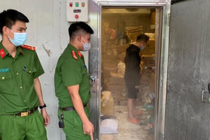 Thạch Thất, Hà Nội: Phát hiện, tạm giữ gần 3 nghìn kg thực phẩm đông lạnh
