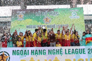 Bế mạc giải bóng đá Ngoại hạng Nghệ League 2017