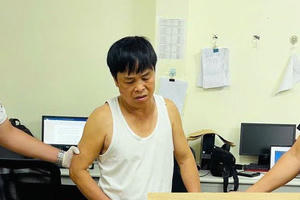 Bắt quả tang đối tượng vận chuyển thuê 2 bánh heroin