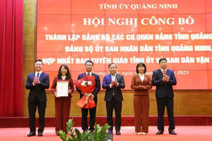 Quảng Ninh công bố các quyết định thành lập và hợp nhất các Đảng bộ, cơ quan trực thuộc Tỉnh ủy