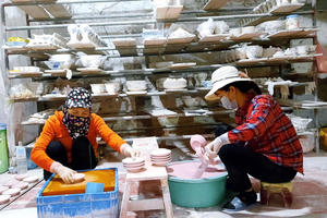 Gốm Bát Tràng - Nét mới hồn xưa