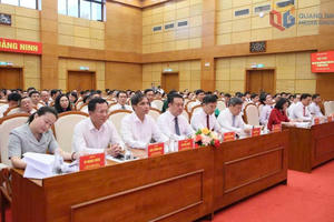 Quảng Ninh công bố loạt quyết định cán bộ, điều động nhiều lãnh đạo giữ chức vụ mới Quảng Ninh công bố loạt quyết định cán bộ, điều động nhiều lãnh đạo giữ chức vụ mới