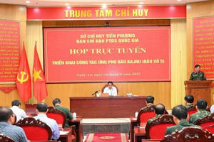 Thủ tướng Phạm Minh Chính có mặt tại Sở Chỉ huy tiền phương ở Nghệ An trực tiếp chỉ đạo ứng phó bão số 5
