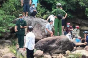 Hà Tĩnh: Tắm thác cùng nhóm bạn, 2 nữ sinh đuối nước thương tâm