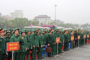 Hàng nghìn thanh niên Thanh Hóa tham gia nhập ngũ Hàng nghìn thanh niên Thanh Hóa tham gia nhập ngũ